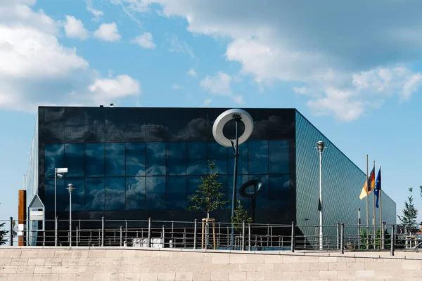 Futurium byggnad i Berlin mot himlen — Stockfoto