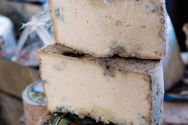 Cabrales fromage artisanal espagnol traditionnel des Asturies — Photo