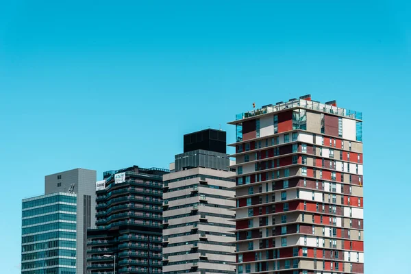 Kantoor- en residentiële wolkenkrabbers in Madrid, Spanje. — Stockfoto