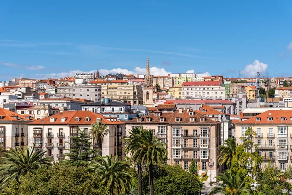 Panoramisch uitzicht op Santander een zonnige dag — Stockfoto