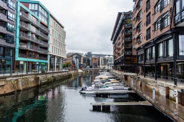 Oslo 'daki Aker Brygge bölgesinde yeni lüks konut binaları