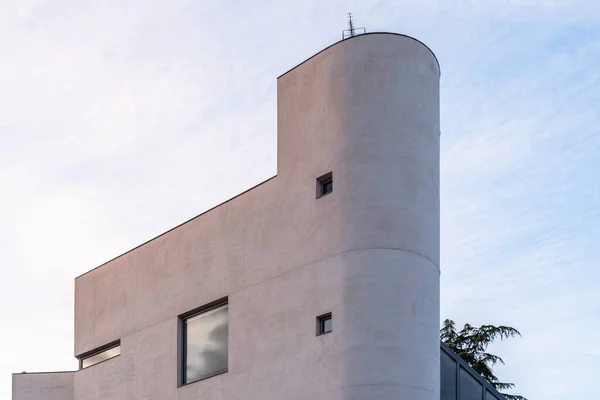 Moderna casa de lujo de arquitectura minimalista en Madrid —  Fotos de Stock