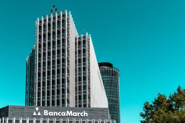 Madrid 'in Finansal Bölgesindeki Modern Gökdelen