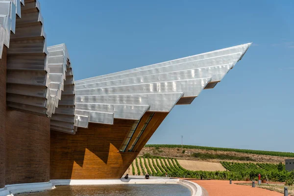 Futuristic architecture winery of Ysios in Alava — Stock Photo, Image