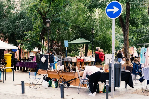 Marché aux puces place Dos de Mayo à Malasana à Madrid — Photo