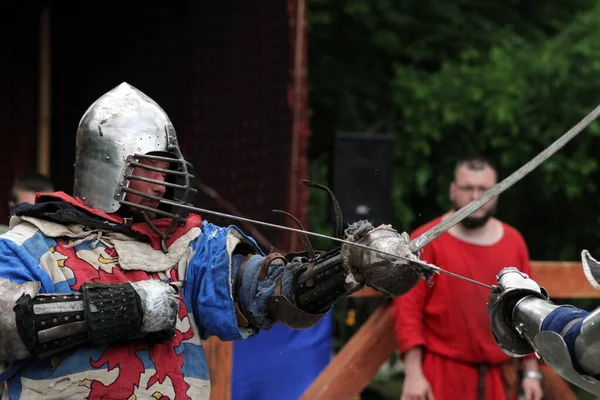 Odessa Odessa Region Ukraine05 2017Reenactors Middle Ages Participates Sword Fighting — Stock Photo, Image