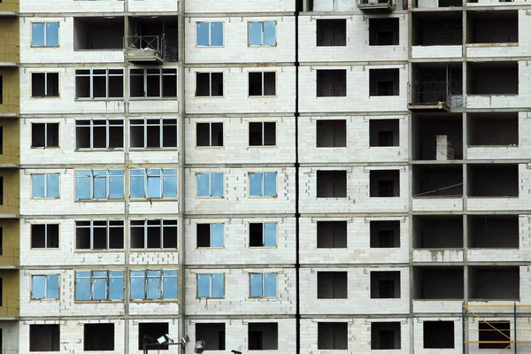 Bau Von Hochhaus Neubauten Häuserrahmen Fenstern Und Kränen — Stockfoto
