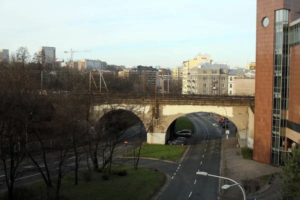Kilátás Utcák Európai Város Híd Metró — Stock Fotó