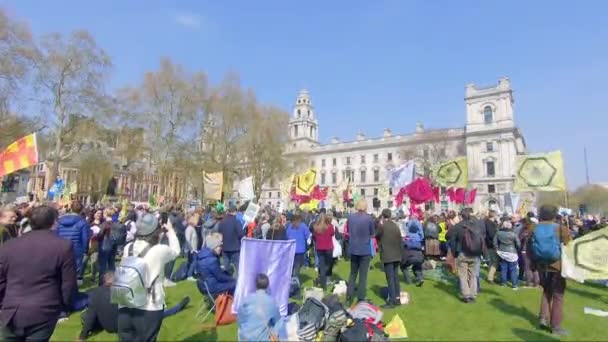 Demonstranten Klimaatverandering Parliament Square Garden April 2019 — Stockvideo