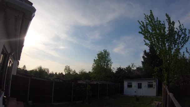 Time Lapse Sunset Suburban Garden Harrow Londra Bloccato Ampio Angolo — Video Stock
