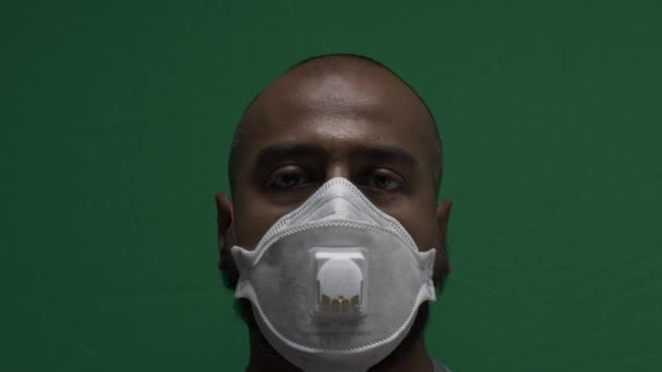 Reino Unido Asiático Adulto Masculino Retrato Usando Máscara Ffp3 Bloqueado — Vídeos de Stock