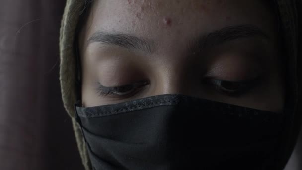 Half Face View Hijab Woman Wearing Cotton Face Mask Närbild — Stockvideo
