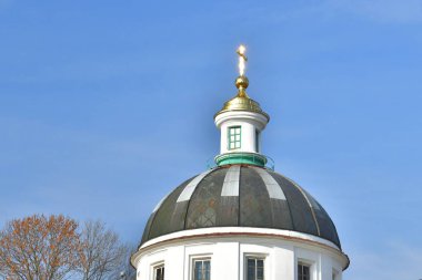 Bogoroditsk şehrinin Palace Park 'ında tarihi bir bina.