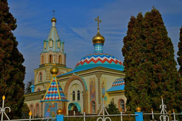 图拉地区Dedilovo村的Holy Martyr Paraskeva Friday教堂 — 图库照片