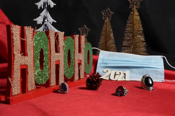 Weihnachtsdekoration Mit Den Buchstaben Hohoho Und Dem Jahr 2021 Mit — Stockfoto