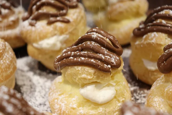 Cream Puffs Homemade Chocolate Cream — Stock Photo, Image