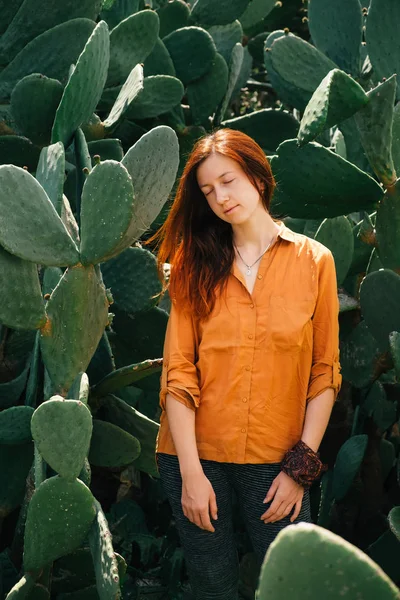 Dreamy Woman Walking Desert Cacti Plant Enjoying Nature — Stock Photo, Image
