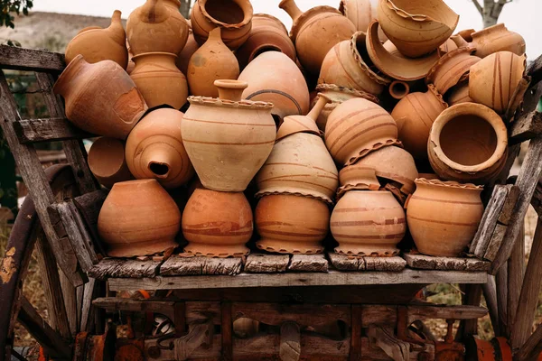 Decorazione Tradizionale Turca Terracotta Sulla Ruota Cappadocia Con Sfondo Goreme — Foto Stock