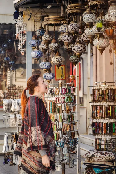 Traveler Woman Enjoying Traditional Turkish Light Lamp Decoration Design Travel Stok Resim