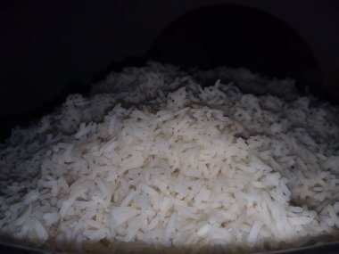 Beyaz haşlanmış pirinç proteini.