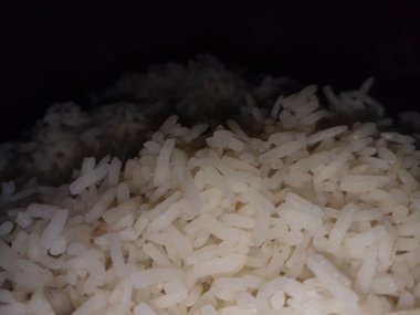 Yüksek proteinli haşlanmış pirinç.