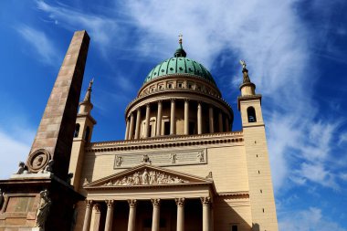 Potsdam 'ın merkezindeki St. Nicholas Kilisesi - Brandenburg, Almanya