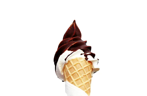 Dánská Měkká Zmrzlina Vaflovacím Kuželu Vanilka Čokoládovou Polevou — Stock fotografie