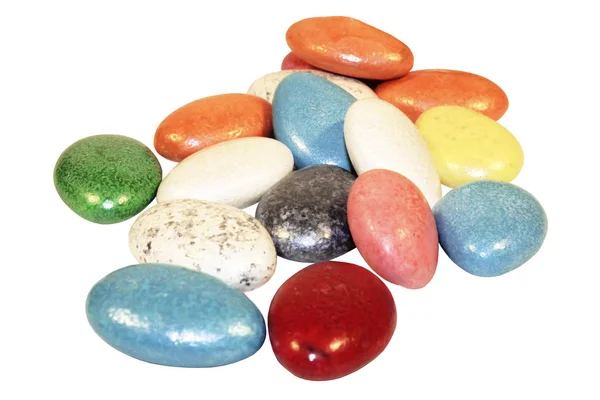 izole beyaz arka plan üzerinde çok renkli taşlar
