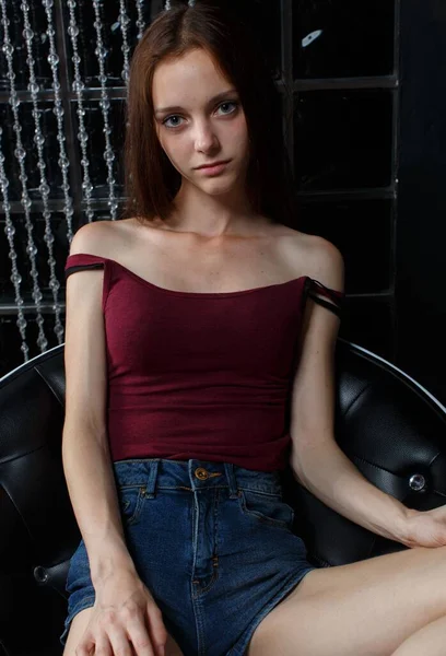 Veronica Als Model Poserend Studio — Stockfoto