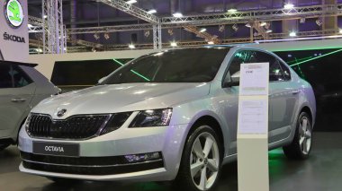 ATHENS, GREECE, 8 Kasım 2019. Atina Otomobil Fuarı AYTOKINISH 2019 'da sergilenen yeni SKODA OCTAVIA arabası