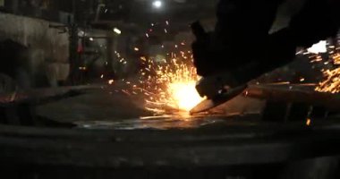 Taşlama ve metal kesme, kıvılcım raf