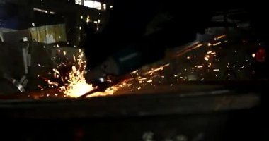 Taşlama ve metal kesme, kıvılcım raf