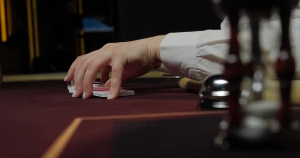 Casino Distributie Van Spel Kaarten — Stockvideo
