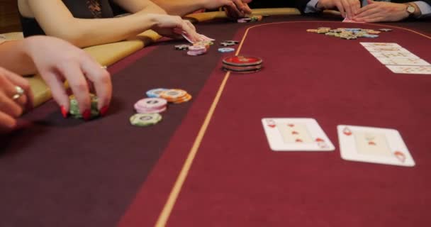 Casino Distribución Fichas Juego — Vídeo de stock