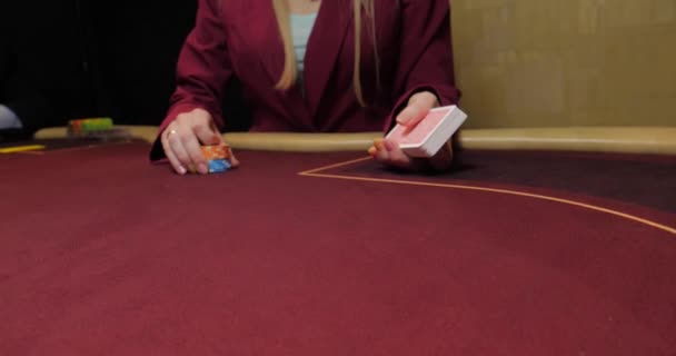 Casino Verteilung Von Spielkarten — Stockvideo