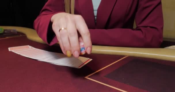 Casino Distribuição Cartas Jogo — Vídeo de Stock