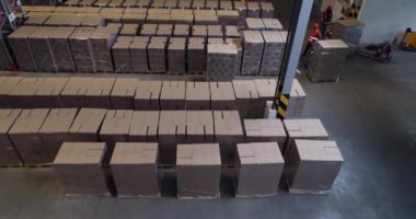 Rafların üst görünümü