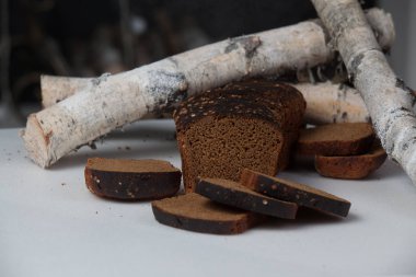 Dilimlenmiş kahverengi ekmek arka plan