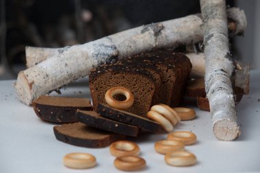 Dilimlenmiş kahverengi ekmek arka plan