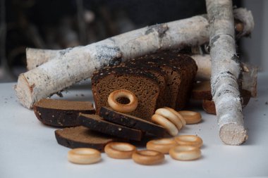 Dilimlenmiş kahverengi ekmek arka plan