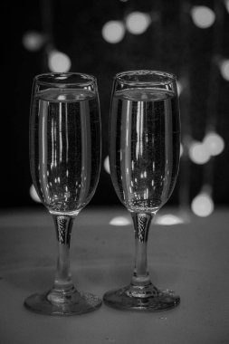 Aydınlatma arka plan üzerinde Gözlük