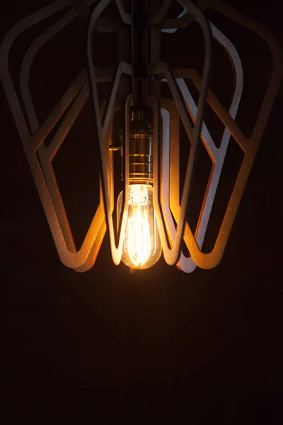 Vintage Lamp Warme Licht Zwarte Achtergrond — Stockfoto