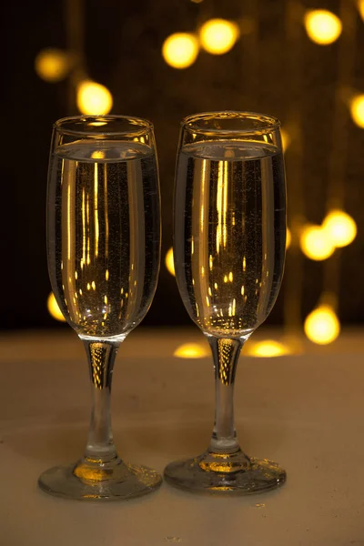 Aydınlatma arka plan üzerinde Gözlük