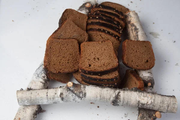 Dilimlenmiş kahverengi ekmek arka plan