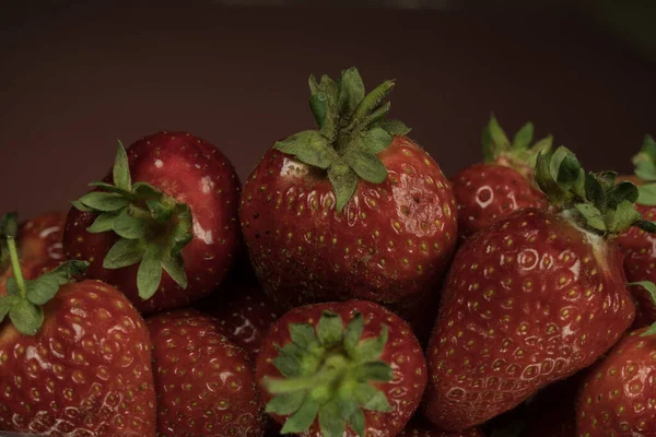 Gruppe Frischer Und Großer Erdbeeren — Stockfoto