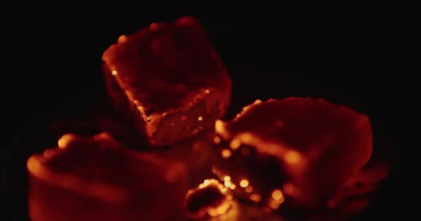 Embers Dans Une Tasse Narguilé Café Asiatique — Video