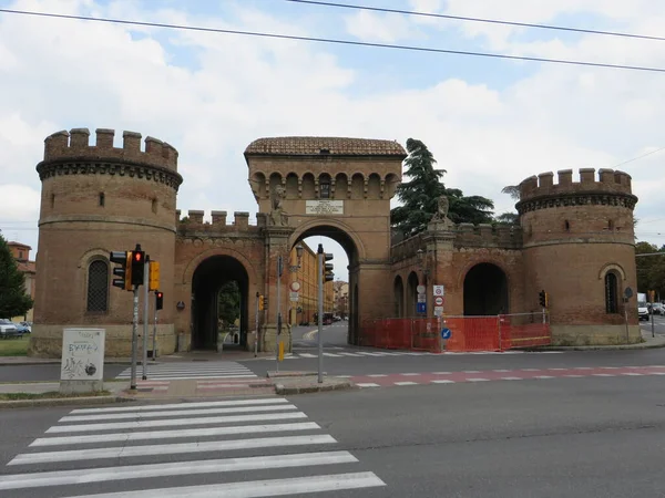 Bologna Porta Saragozza Starting Point Saint Luke Road Sanctuary Madonna — стоковое фото