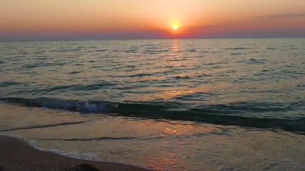 Sunrise Zee Golven Van Het Klimmen Van Ochtend — Stockvideo