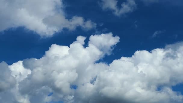 Ciel bleu nuages time-lapse 