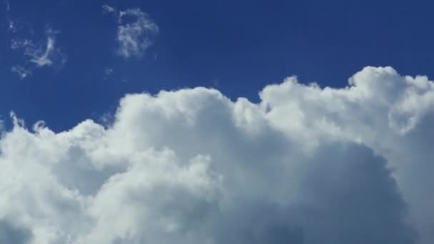 Ciel bleu nuages time-lapse 